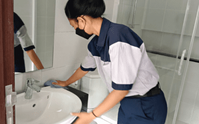 Jasa Pembersih Kamar Mandi – Outsourcing Office Boy & Girl