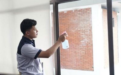 Harga Jasa Pembersihan Kaca Gedung Bertingkat Perkantoran dan Mall