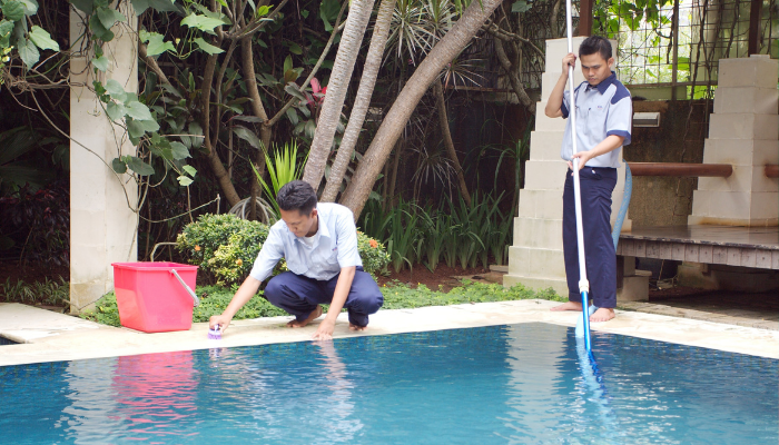 Jasa Kebersihan Kolam Renang – Swimming Pool Cleaning